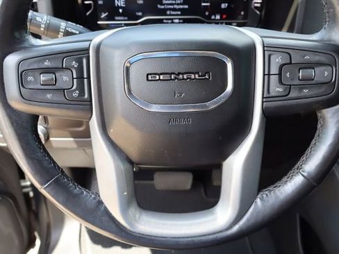 Used 2022 GMC Yukon Denali AWD/4WD image 12