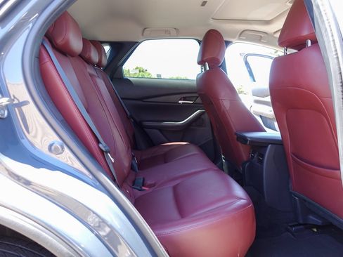 Used 2025 MAZDA CX-30 AWD 2.5 S w/ Preferred Package image 16