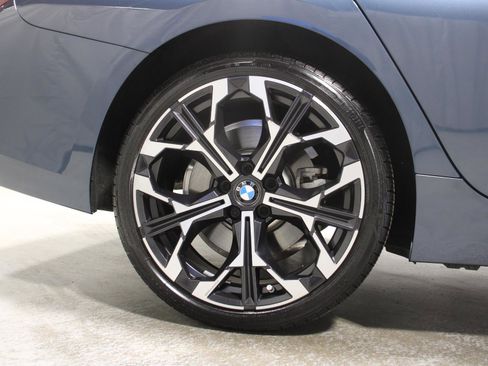 Certified 2025 BMW 330i xDrive Sedan w/ Premium Package image 26