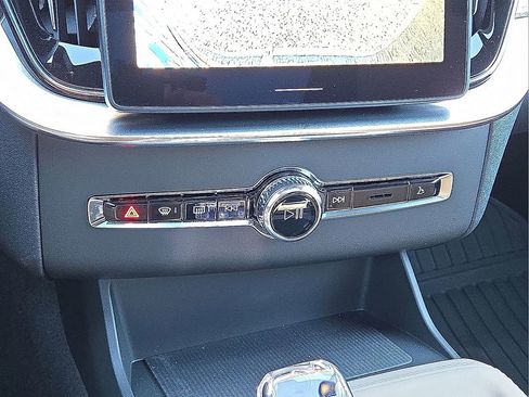 New 2026 Volvo XC90 B6 Ultra image 29