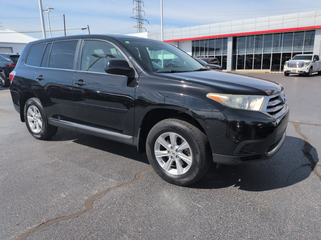 Used 2013 Toyota Highlander FWD w/ Cold Weather Pkg image 7