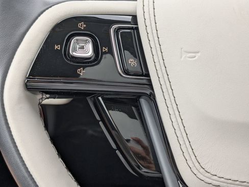 New 2025 Lincoln Aviator Reserve image 30