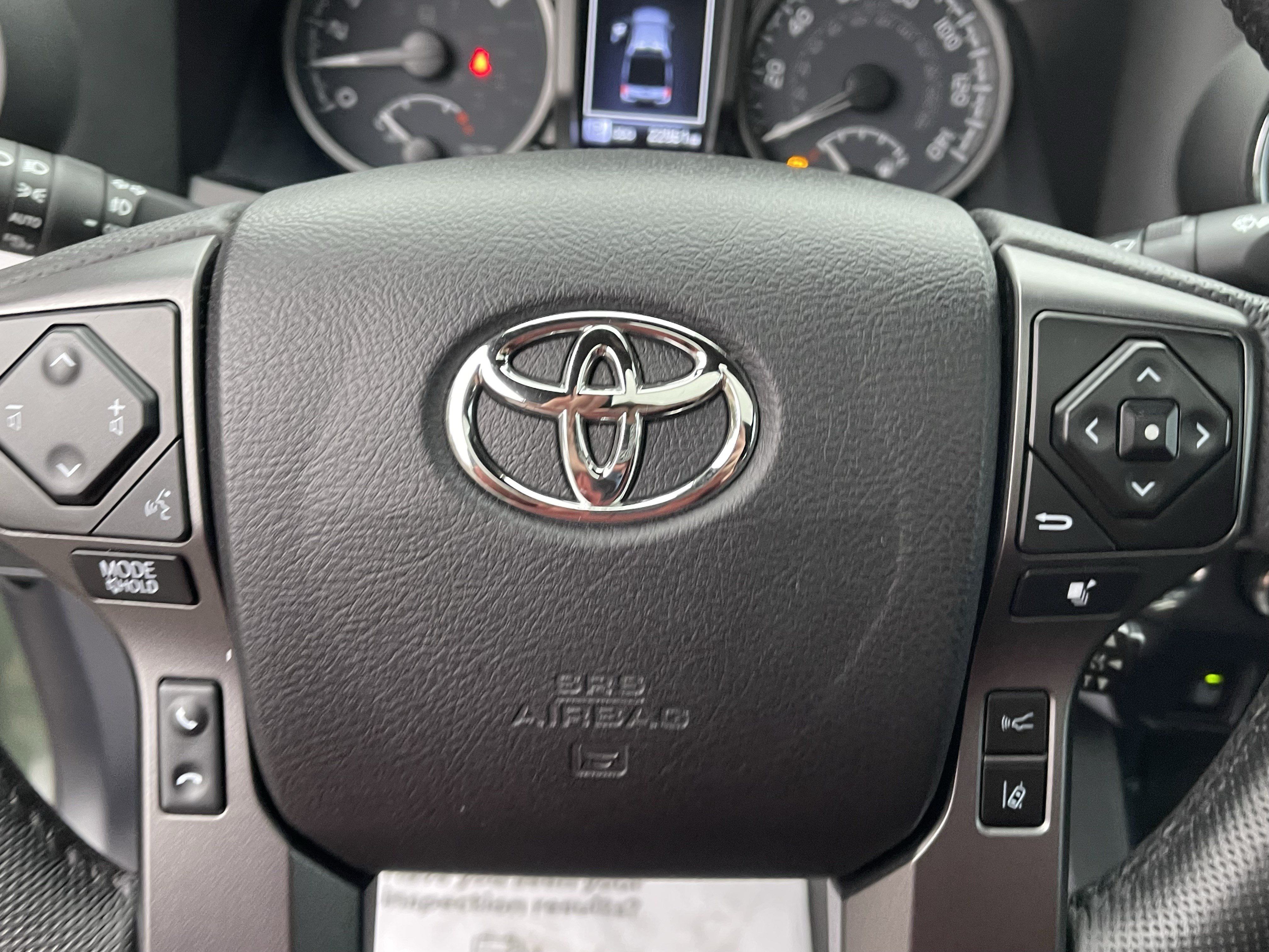 Certified 2021 Toyota Tacoma TRD Off-Road w/ TRD Premium Off Road Package AWD/4WD image 23