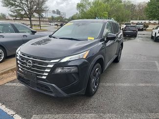 Used 2025 Nissan Rogue SV video 2