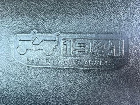 Used 2016 Jeep Wrangler Unlimited Sahara AWD/4WD image 14