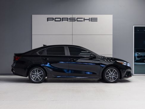 Used 2023 Kia Forte GT-Line w/ GT-Line Technology Package FWD image 8