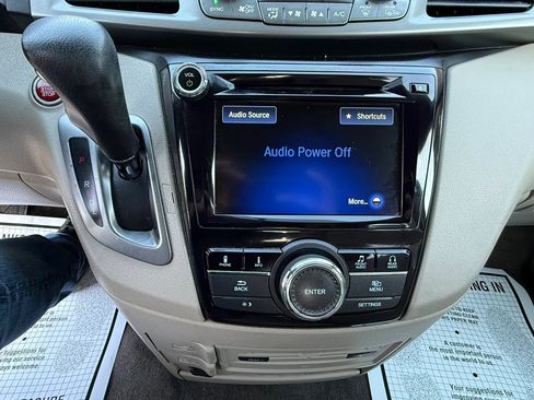 Used 2016 Honda Odyssey SE image 7
