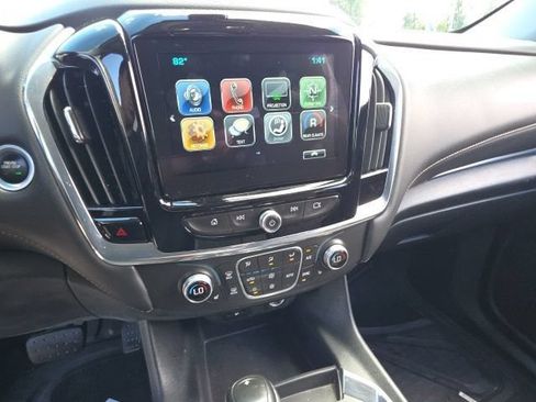 Used 2018 Chevrolet Traverse LT w/ LPO, 'HIT The Road' Package AWD/4WD image 20