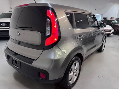 Used 2019 Kia Soul FWD image 3
