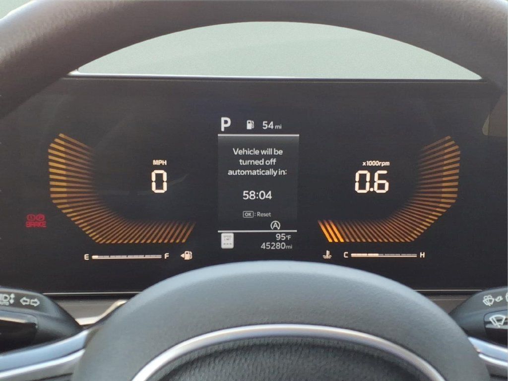 Used 2025 Kia Sorento LX FWD image 21