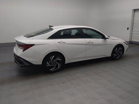 Used 2025 Hyundai Elantra SEL FWD image 10