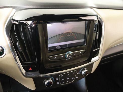 Used 2023 Chevrolet Traverse LS w/ Safety Package image 6