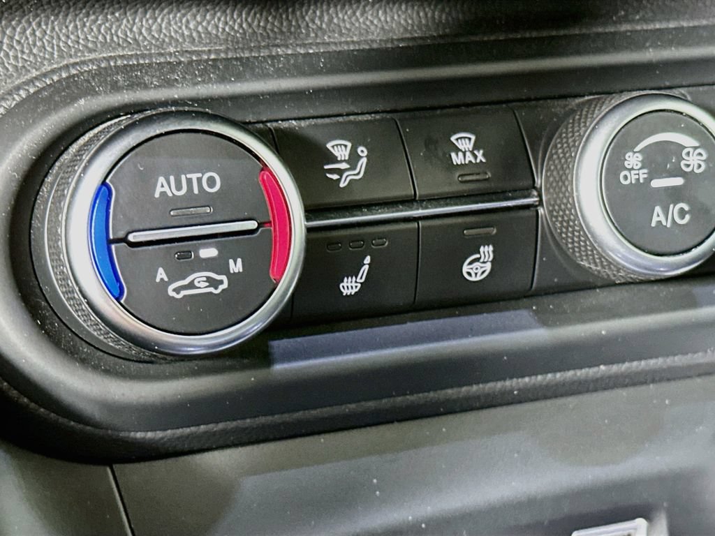 Used 2023 Alfa Romeo Stelvio Sprint AWD/4WD image 28