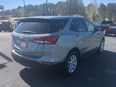 Used 2023 Chevrolet Equinox LS w/ LS Convenience Package image 5