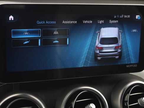 Used 2022 Mercedes-Benz GLC 300 4MATIC w/ Driver Assistance Package image 46