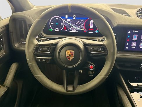 Used 2024 Porsche Cayenne Turbo GT image 11