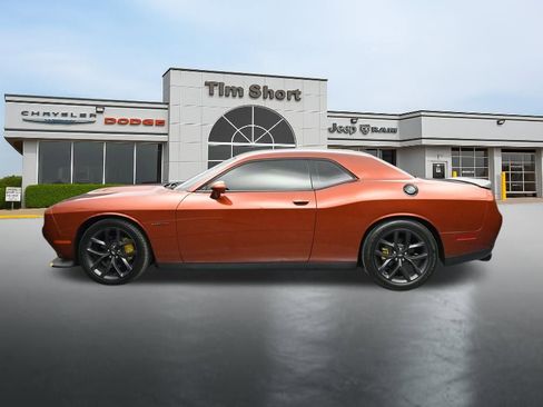 Used 2020 Dodge Challenger R/T w/ Blacktop Package RWD image 2