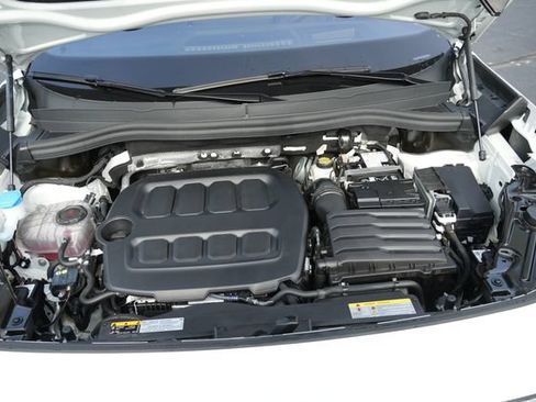 Used 2025 Volkswagen Tiguan SEL R-Line AWD/4WD image 15