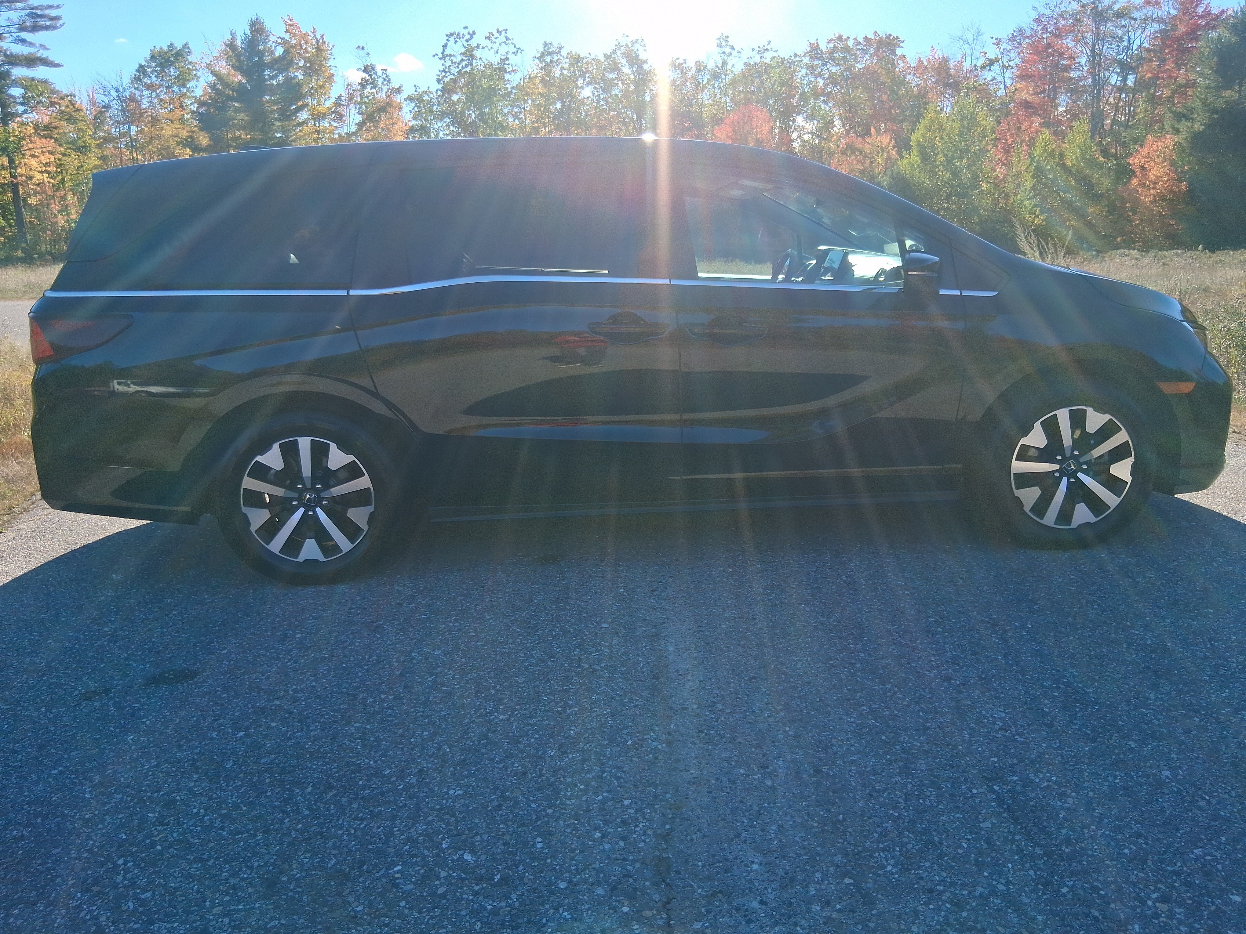 Used 2025 Honda Odyssey EX-L image 4