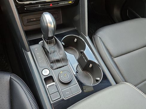 Certified 2023 Volkswagen Atlas Cross Sport SEL R-Line image 14