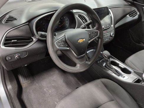 Used 2023 Chevrolet Malibu LT image 10