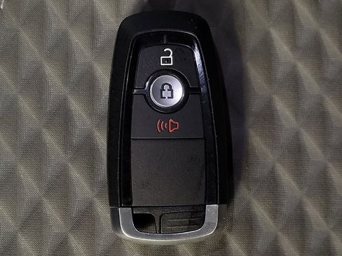Used 2020 Ford Escape SE FWD image 32
