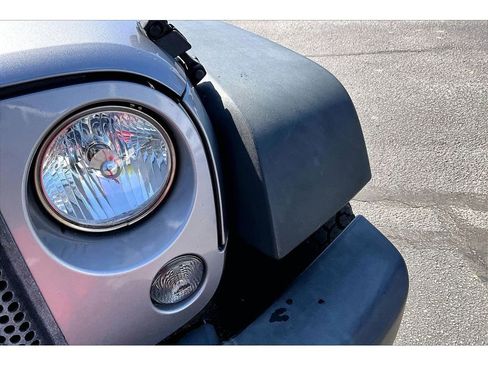 Used 2015 Jeep Wrangler Unlimited Sport w/ Trailer Tow Group image 31