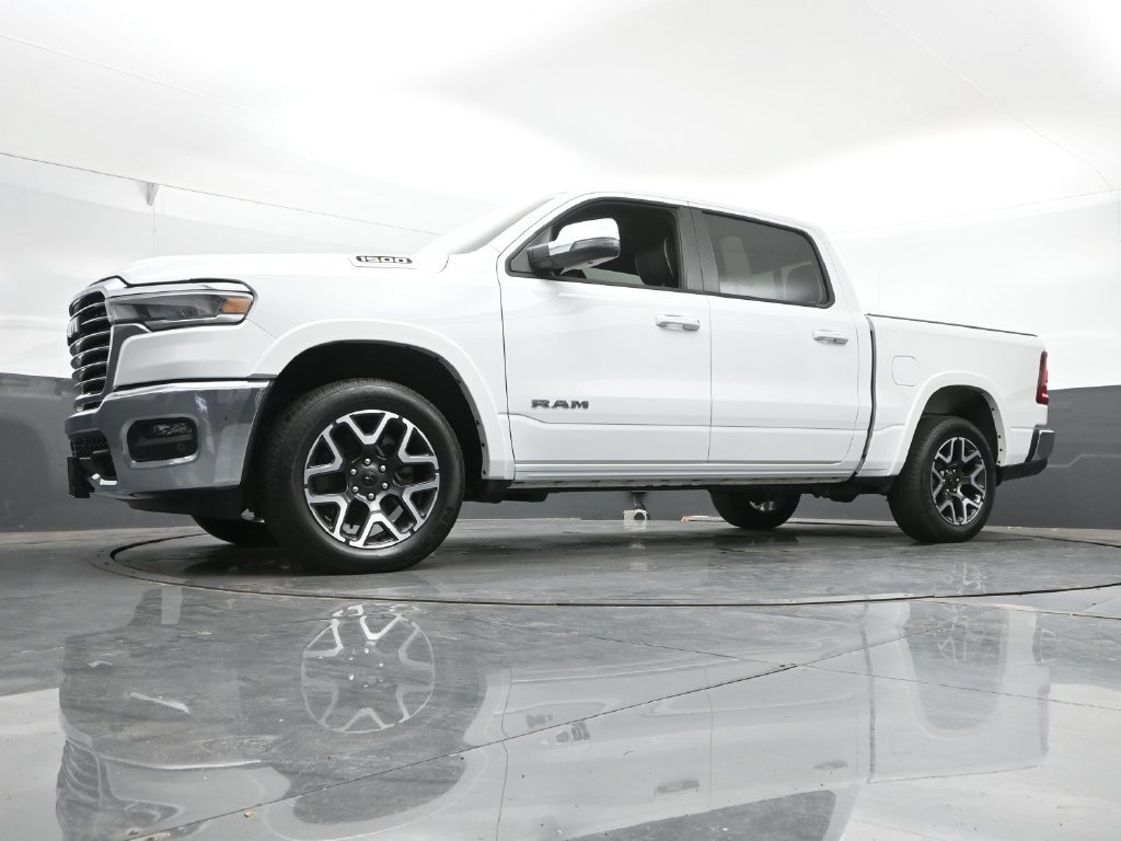 Used 2026 RAM 1500 Laramie AWD/4WD image 43