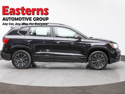 Used 2022 Volkswagen Taos S w/ IQ Drive S Package image 4