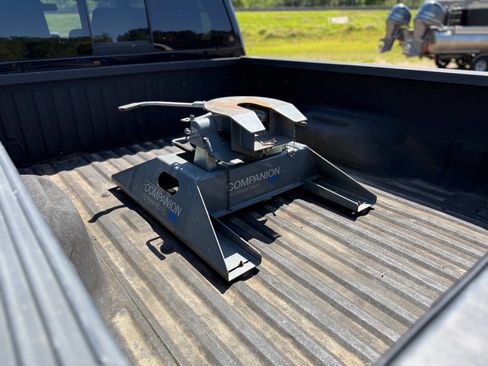 Used 2016 Ford F250 Lariat w/ Lariat Ultimate Package image 11