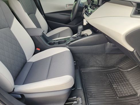 Used 2024 Toyota Corolla LE image 17