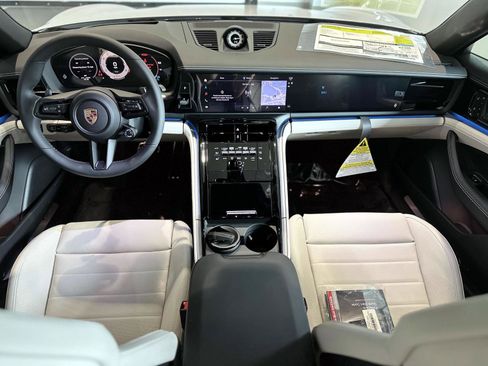 New 2026 Porsche Panamera 4 image 16