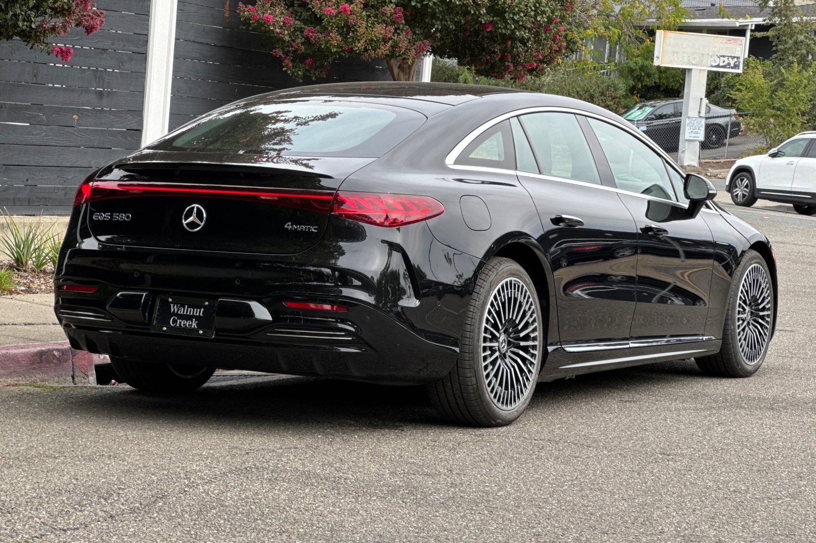 Certified 2023 Mercedes-Benz EQS 580 4MATIC Sedan image 9