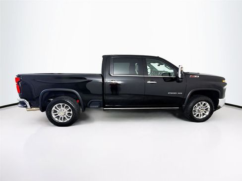 Used 2025 Chevrolet Silverado 2500 LTZ w/ LTZ Convenience Package image 25