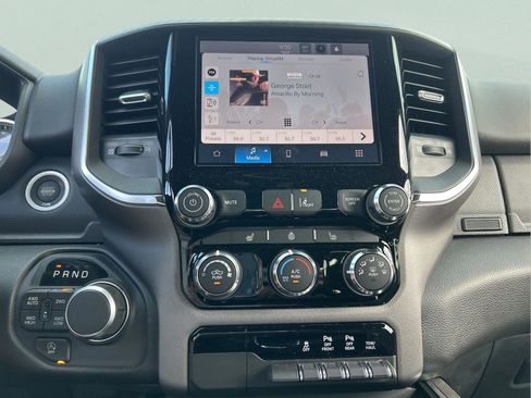 Certified 2025 RAM 1500 Big Horn image 18