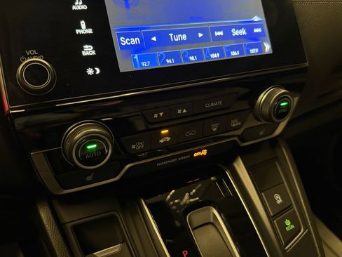 Used 2020 Honda CR-V Touring image 15