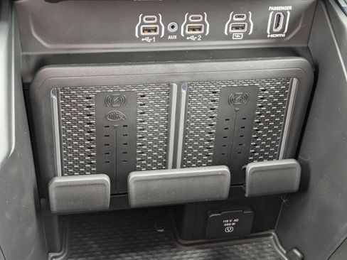 Used 2026 RAM 1500 Laramie w/ Night Edition image 28