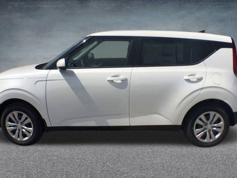 Used 2020 Kia Soul LX image 19