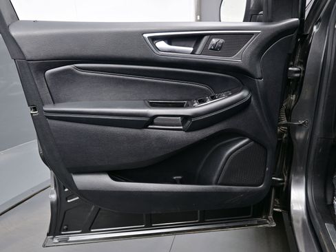 Used 2015 Ford Edge Titanium w/ Equipment Group 301A image 10