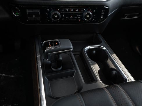 New 2026 Chevrolet Silverado 1500 High Country w/ High Country Premium Package AWD/4WD image 25