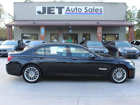 Used 2014 BMW 750Li xDrive image 8