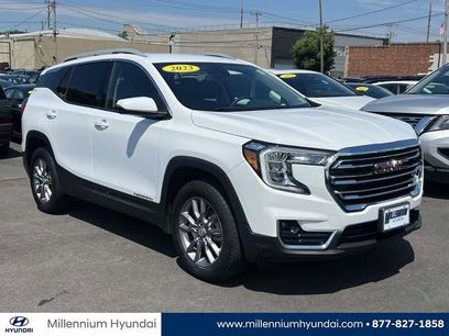 Used 2023 GMC Terrain SLT