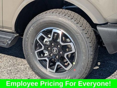 New 2025 Ford Bronco Outer Banks AWD/4WD image 10