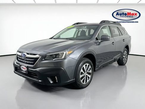 Used 2022 Subaru Outback Premium AWD/4WD image 1