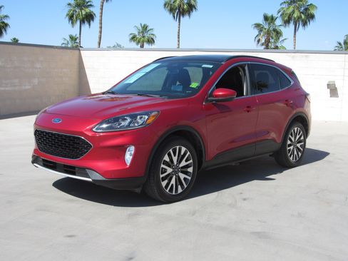 Used 2020 Ford Escape Titanium AWD/4WD image 1