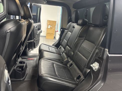 Used 2022 Jeep Gladiator Overland w/ Popular Equipment Package image 24