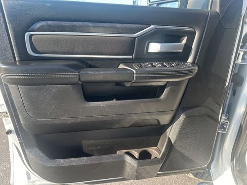 Used 2024 RAM 2500 Big Horn image 15