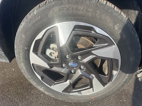 Certified 2025 Subaru Crosstrek 2.5i Limited image 31