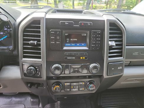 Used 2019 Ford F250 XL w/ XL Value Package AWD/4WD image 22