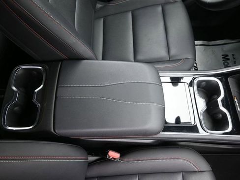 Used 2024 Chevrolet Traverse Z71 image 37